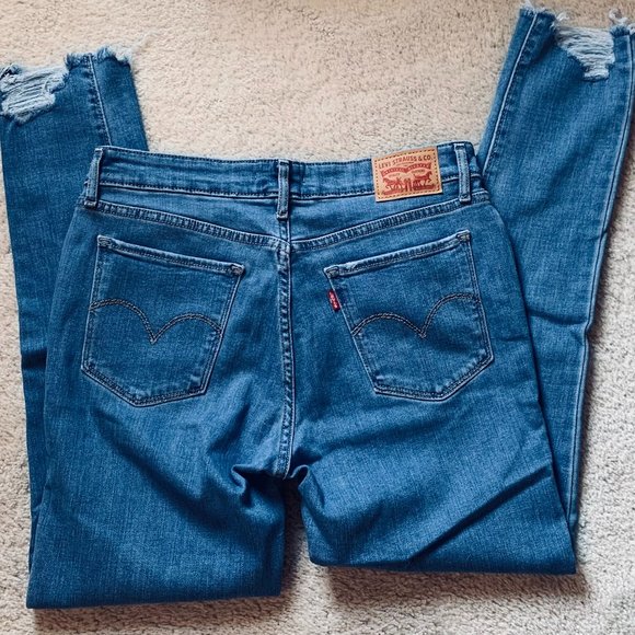 NWOT Levi's 711 Skinny Tribeca Hustle-Medium Wash Jeans W29 L30 - Picture 3 of 6